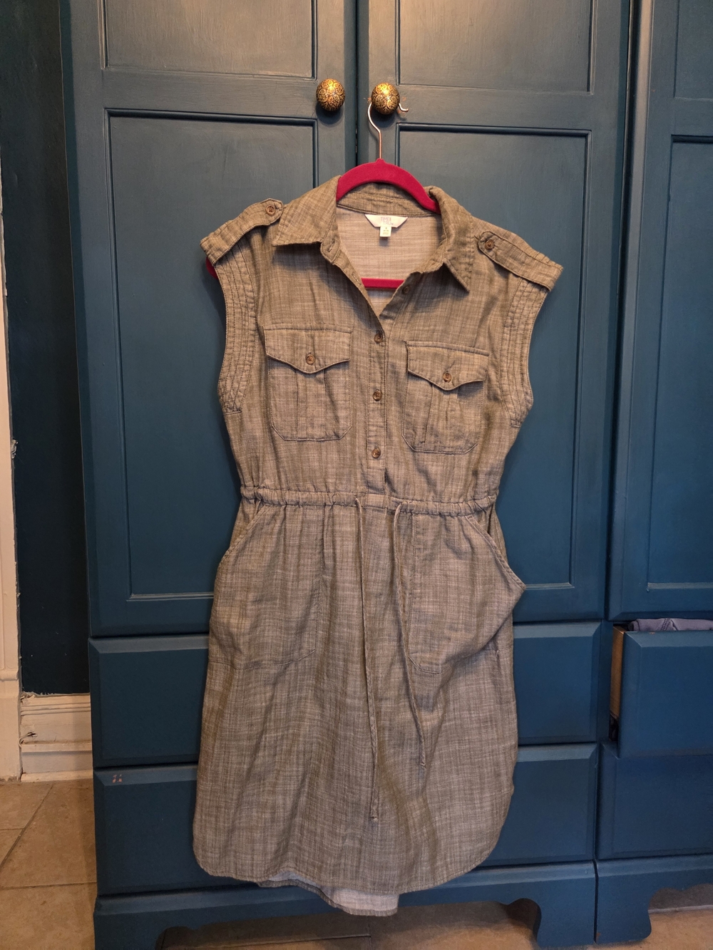 Time and Tru Sleeveless Shirt Dress